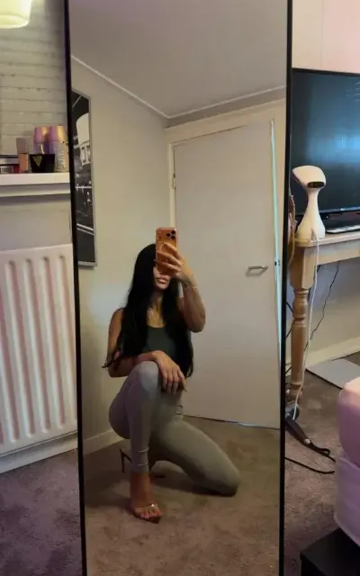 Bella